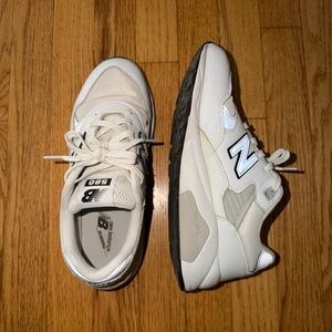 New Balance 580